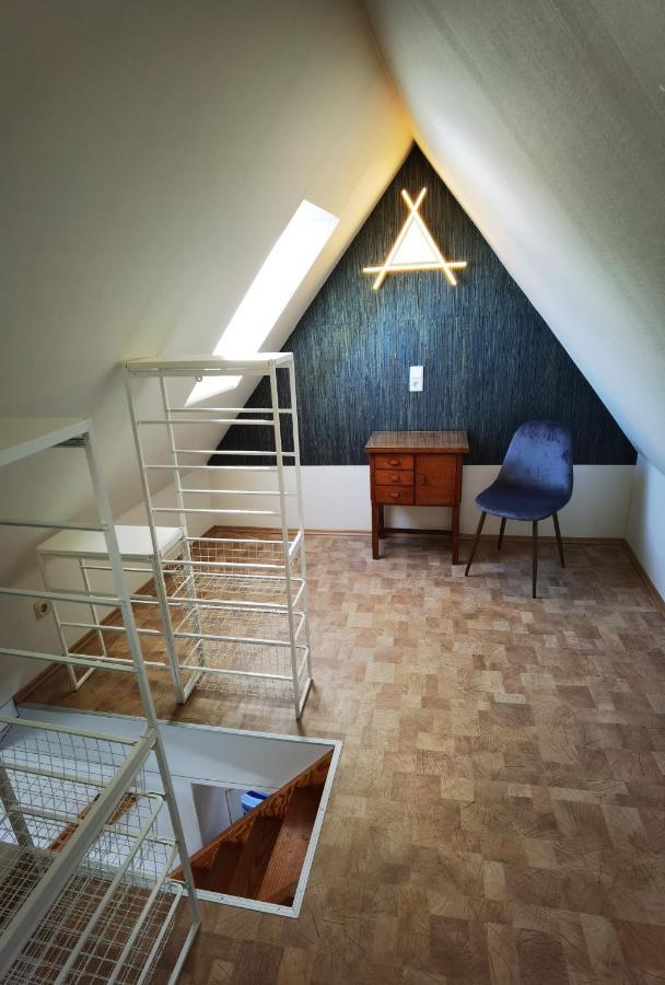 Gemuetliche Dachwohnung Mit Kleiner Oder Grosser Dachterrasse Nebeneinander Вольмирштедт Экстерьер фото
