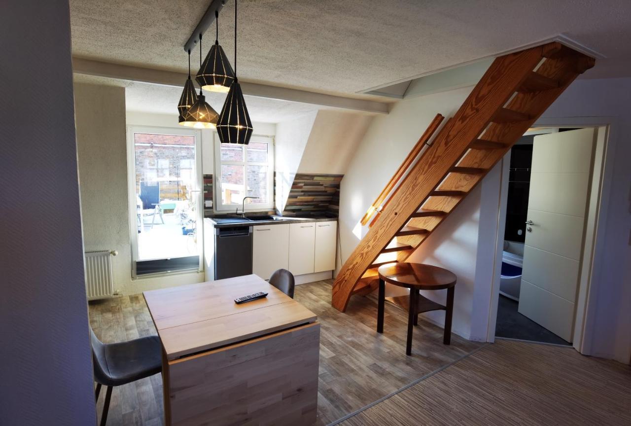 Gemuetliche Dachwohnung Mit Kleiner Oder Grosser Dachterrasse Nebeneinander Вольмирштедт Экстерьер фото