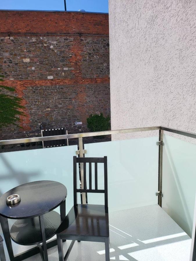 Gemuetliche Dachwohnung Mit Kleiner Oder Grosser Dachterrasse Nebeneinander Вольмирштедт Экстерьер фото